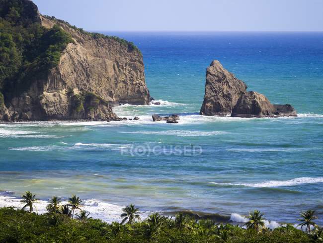 Caribbean, Antilles, St. Lucia, Fond d 'Or Bay near Dennery during daytime — стоковое фото