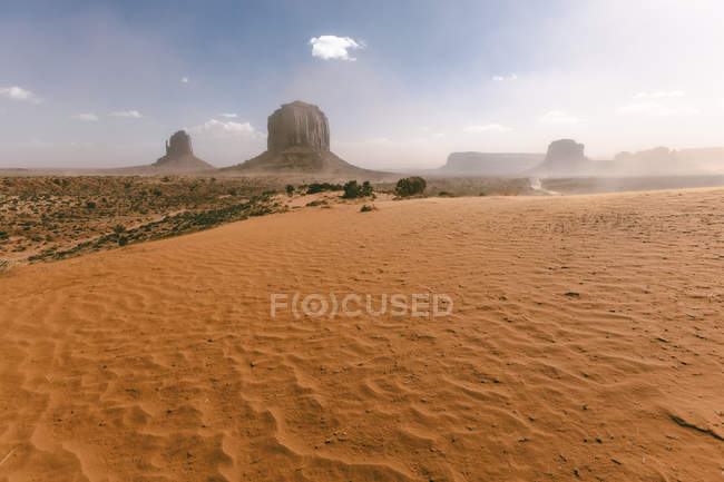 États-Unis, Utah, Monument Valley pendant une journée d'été — Photo de stock