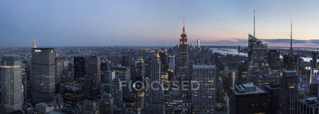USA, New York State, New York City, Manhattan, Skyline at sunset — Stock Photo
