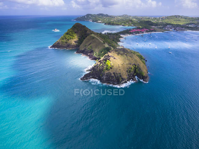 Veduta aerea del Parco Nazionale dell'Isola dei Piccioni e Fort Rodney, Cap Estate, St. Lucia, Caraibi — Foto stock