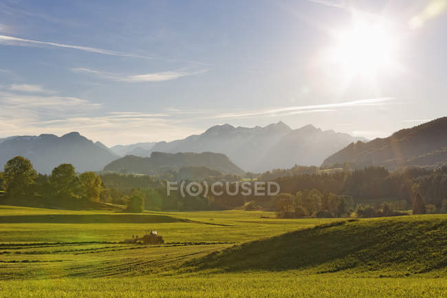 Germania, Baviera, Chiemgau, Samerberg vicino a Grainau durante il giorno — Foto stock
