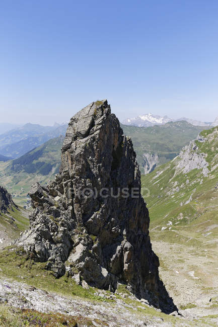 Schweiz, grimassen, stantonier tal und ratikon, blick vom antonier joch an der österreichischen grenze — Stockfoto