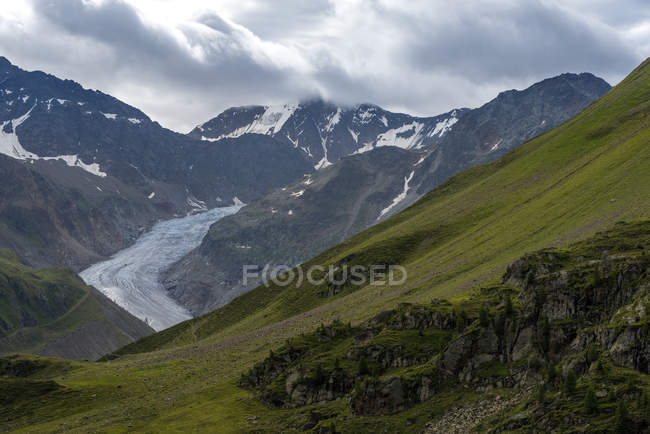 Austria, Tirolo, Kaunertal, ghiacciaio Gepatschferner durante il giorno — Foto stock