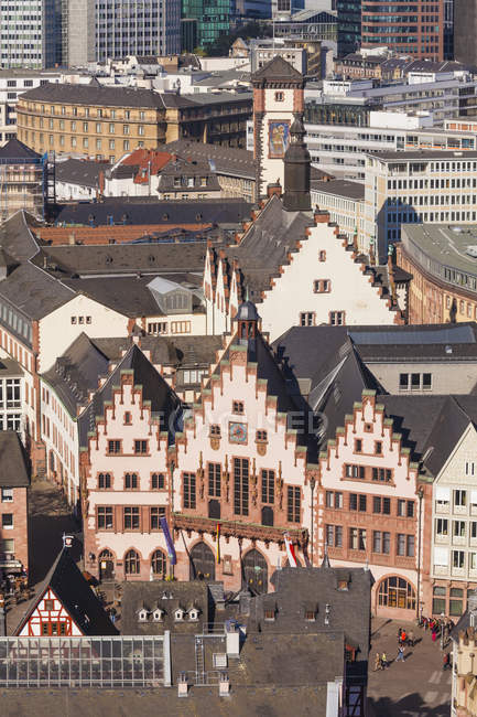 Німеччина, Гессен, Франкфурт, подання до історичної ратуші на Roemerberg з вище — стокове фото