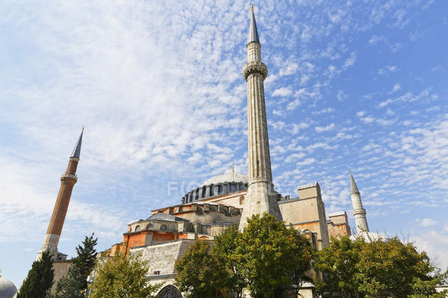 Turquia, Istambul, Vista de Santa Sofia contra o céu — Fotografia de Stock