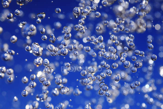 Вид на воду Пузыри под водой — стоковое фото