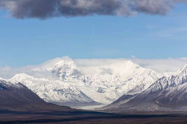 USA, Alaska, View of McLaren Glacier and Alaska Range — Stock Photo