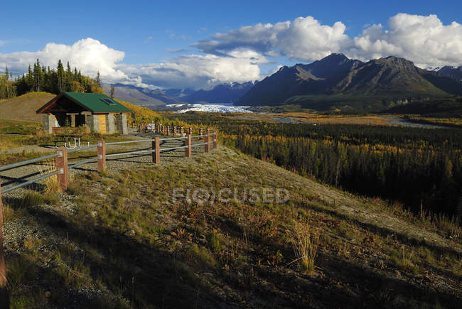 EUA, Alasca, Vista do Vale de Matanuska, Geleira e Montanhas Chugach — Fotografia de Stock