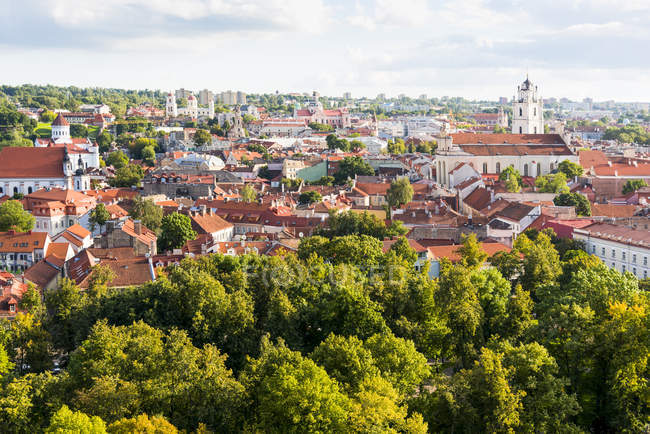 Lithuania, Vilnius, Old town at daytime — Stock Photo