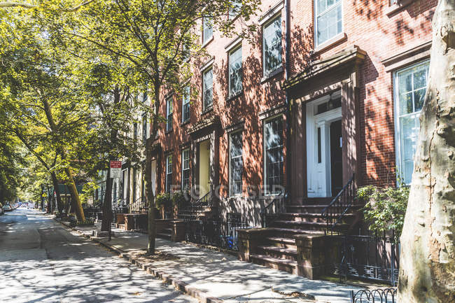 États-Unis, New York, rangée de maisons à Brooklyn — Photo de stock