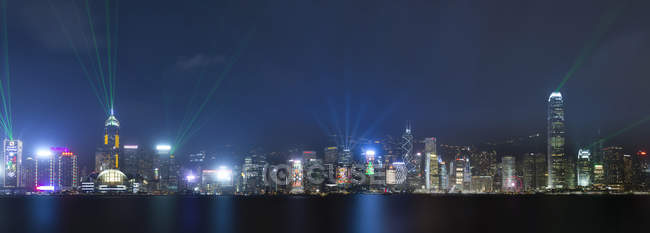 China, Hong Kong, vista panorâmica da Central à noite — Fotografia de Stock