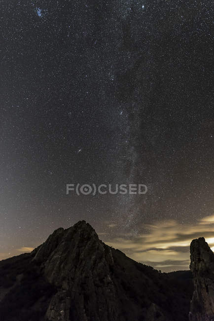 Spain, Extremadura, Parque Nacional de Monfrague, Salto del Gitano, Astrohoto with Milky Way and Zodiacal Light — Stock Photo