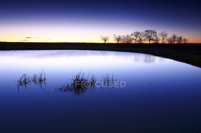 Spagna, Castiglia y Leon, Provincia di Zamora, Reserva natural de Lagunas de Villafila, lago al tramonto — Foto stock