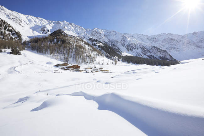 Austria, Tyrol, Kuehtai, winter landscape in backlight — Stock Photo