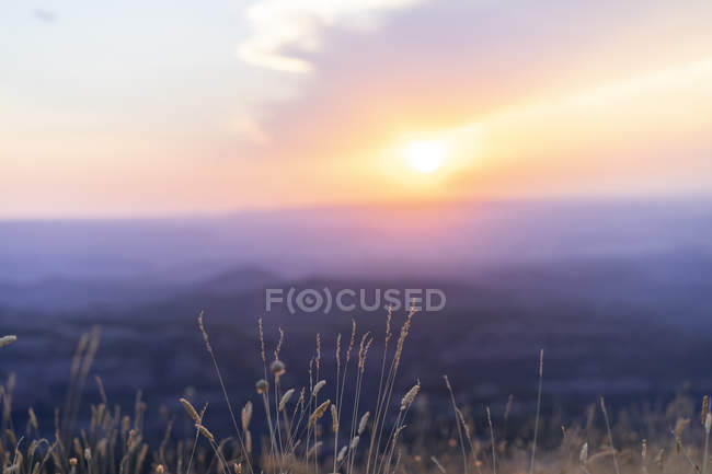 Spain, Catalonia, Montcau, Landscape of mountains during sunset — Stock Photo
