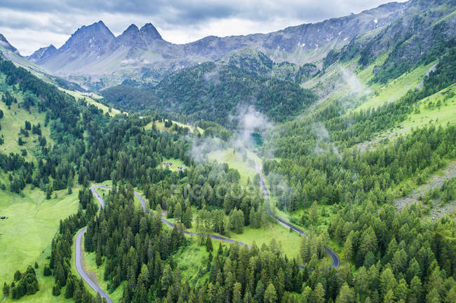 Switzerland, Graubuenden Canton, Aerial view of Albula Pass — Stock Photo