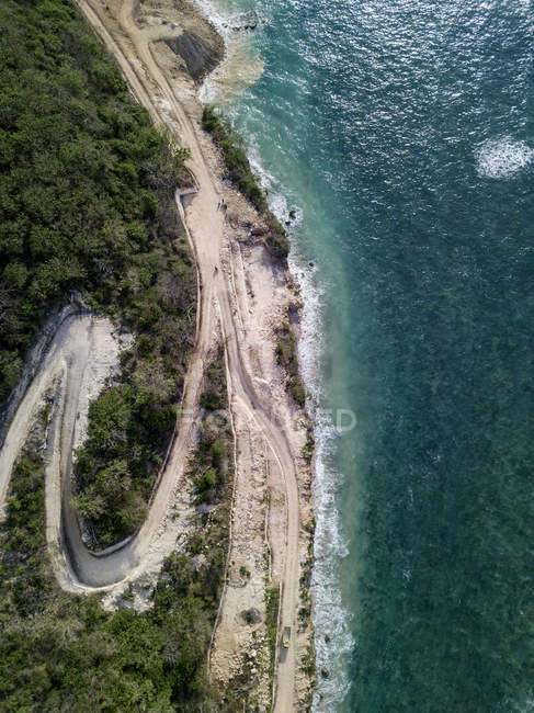 Indonesia, Bali, Vista aerea strada per la spiaggia di Payung — Foto stock