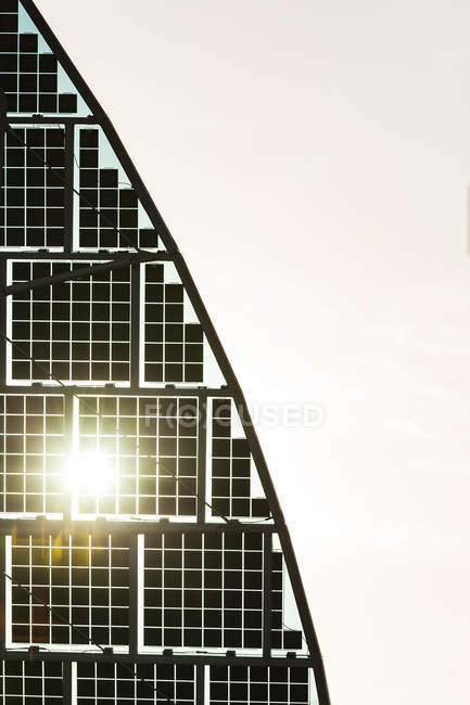 Німеччина, Карлсруе, вітрило форми сонячних панелей — стокове фото