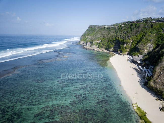 Indonésia, Bali, Vista aérea da praia de Karma Kandara — Fotografia de Stock