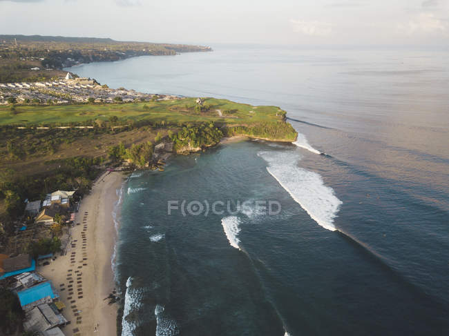 Indonésia, Bali, Vista aérea da praia de Balangan — Fotografia de Stock