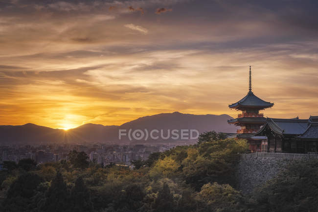 Japão, Kyoto, Templo de Kiyomizu-dera — Fotografia de Stock