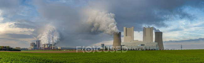 Germania RF, Grevenbroich, moderne centrali a lignite, vista panoramica — Foto stock