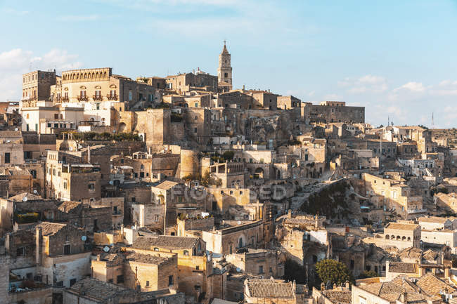 Italie, Basilicate, Matera, Paysage urbain et grotte historique, Sassi di Matera — Photo de stock