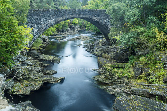 Royaume-Uni, Écosse, Highland, cascades Invermoriston — Photo de stock