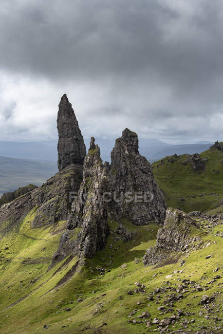 UK, Scotland, Inner Hebrides, Isle of Skye, Trotternish, Old Man of Storr — Stock Photo