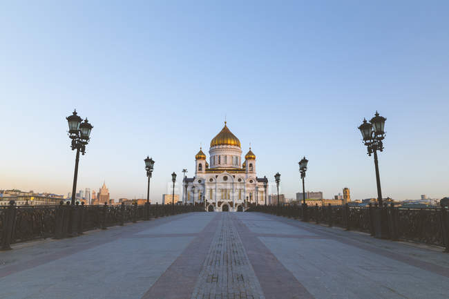 Росія, Москва, Кафедральний собор Христа Спасителя на сході сонця — стокове фото