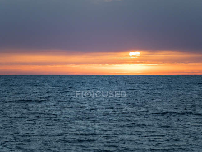 Itália, Campânia, Golfo de Nápoles ao pôr-do-sol — Fotografia de Stock