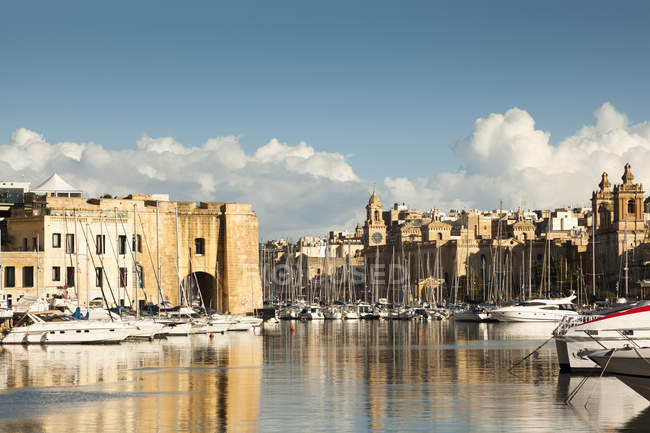Malte, La Valette, Port avec yachts — Photo de stock