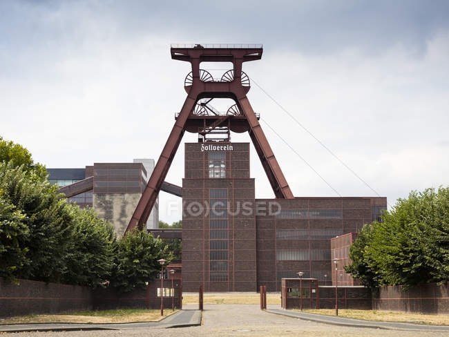 Allemagne, Essen, vue sur le complexe industriel de la mine de charbon Zollverein — Photo de stock
