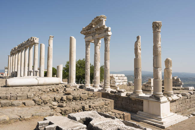 Туреччина, Берґама, Акрополь, храм, Траянум — стокове фото