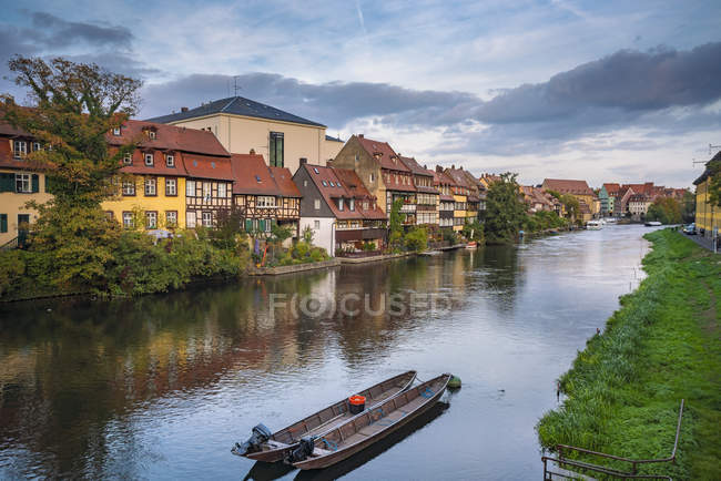 Germania, Baviera, Bamberga, Piccola Venezia e fiume Regnitz — Foto stock