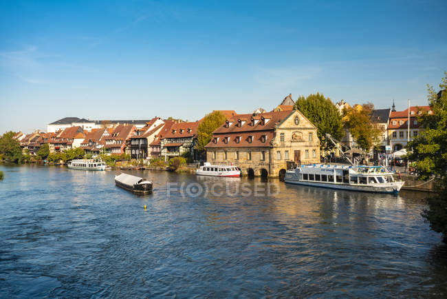 Allemagne, Bavière, Bamberg, vieille ville, rivière Regnitz — Photo de stock