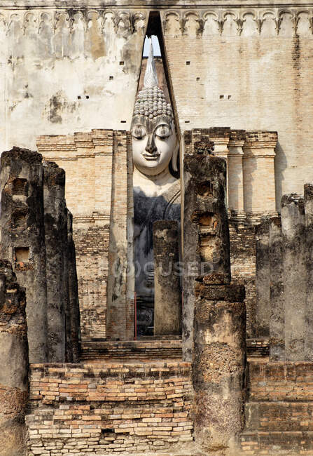 Thailand, Sukhothai, Sukhothai Historical Park, Wat Si Chum — Stock Photo