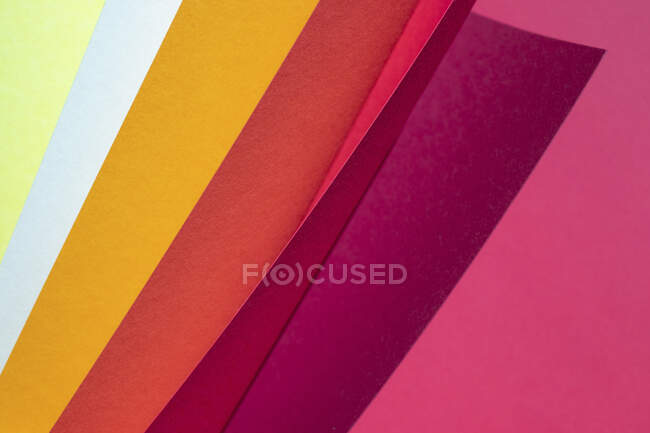 Papéis de espectro de cores como um fundo abstrato — Fotografia de Stock
