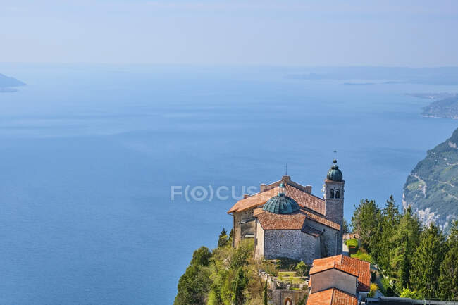 Italien, Lombardei, Gardasee, Madonna di Montecastello — Stockfoto