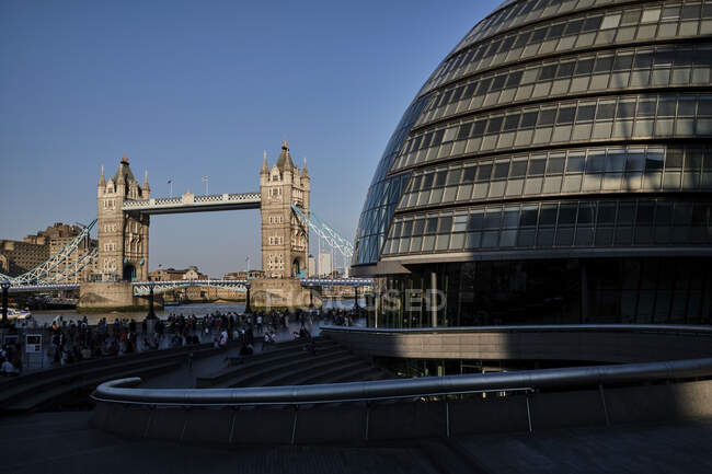 Regno Unito, Londra, Tamigi, Municipio e Tower Bridge — Foto stock