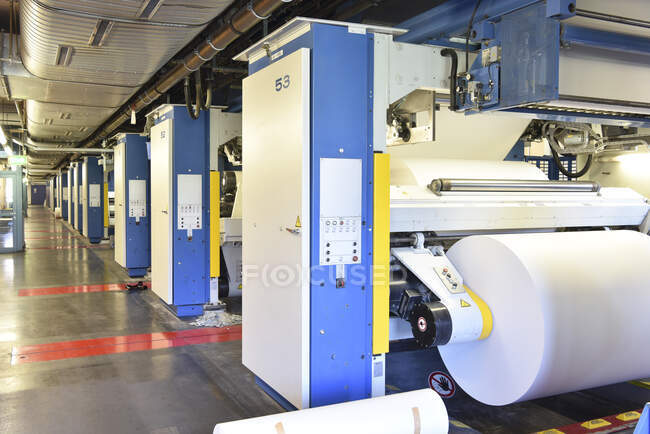 Impressão: rolo de papel em uma impressora — Fotografia de Stock