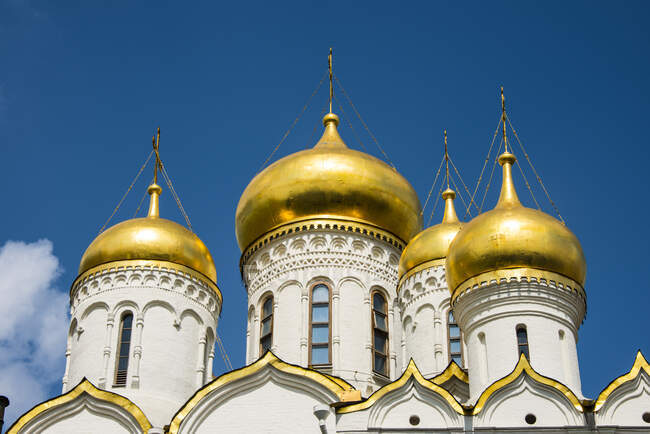 Russland, Moskau, Mariä-Himmelfahrt-Kathedrale auf dem Sobornaya-Platz — Stockfoto