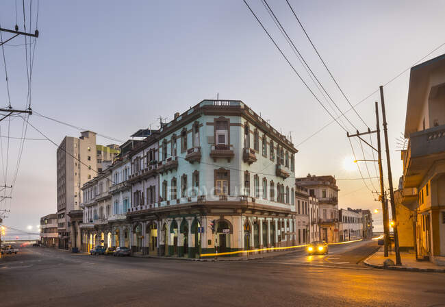 City view at twilight, Havana, Cuba — Stock Photo