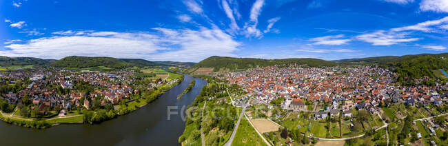 Vista panorâmica de Kleinheubach e Grossheubach com rio Main, Baviera, Alemanha — Fotografia de Stock