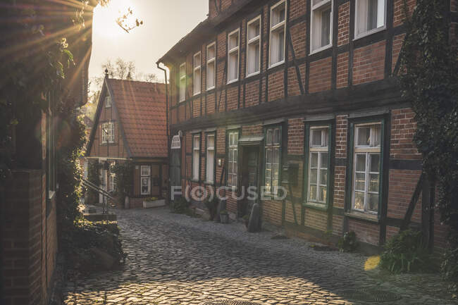 Half-timbered houses in backlight, Lauenburg, Schleswig-Holstein, Germany — Stock Photo