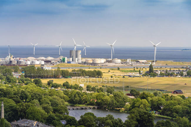 Вид на Провестенен з вітровими турбінами, Копенгаген, Данія. — стокове фото