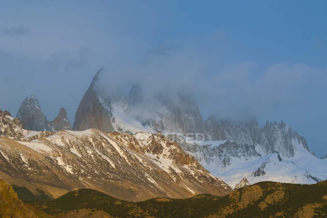 Vista do Monte Fitz Roy perto de El Chalten ao nascer do sol, Patagônia, Argentina, América do Sul — Fotografia de Stock