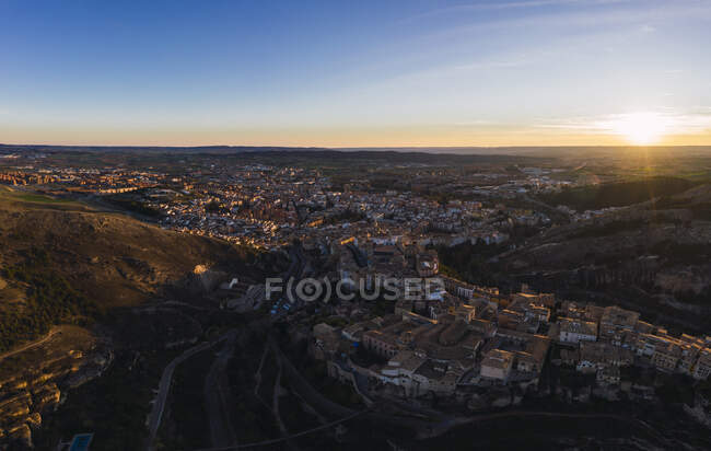 Cuenca au coucher du soleil, Castille-La Manche, Espagne — Photo de stock
