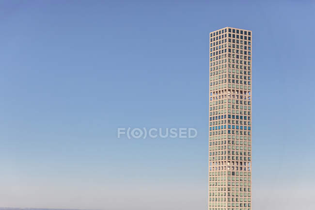 432 Park Avenue skyscraper at blue hour, Manhattan, New York, USA — стокове фото