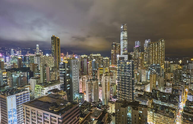 Blick auf die Stadt am Abend, Kowloon, Hongkong, China — Stockfoto